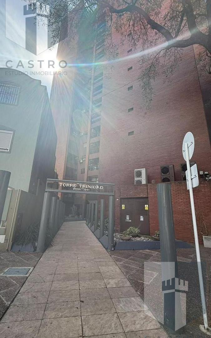 Foto de Venta Departamento ambiente distribuido en tres pantas Nuñez con, imagen 4