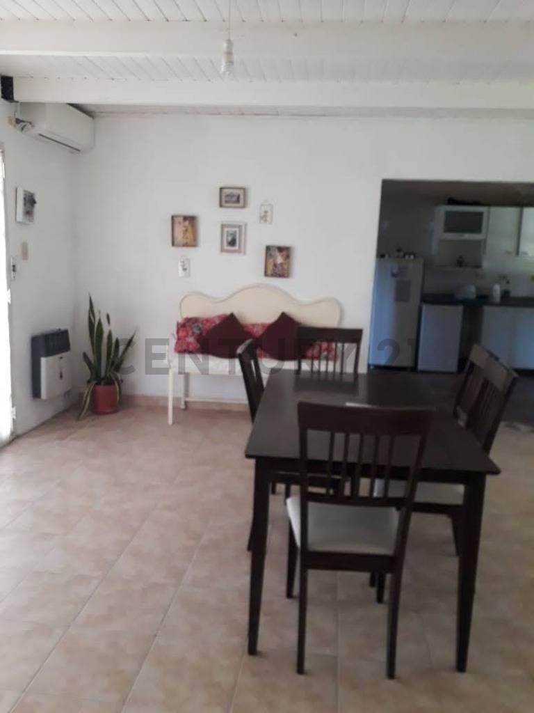 Casa de 2 Dorm. en Altos del Sauce. 4