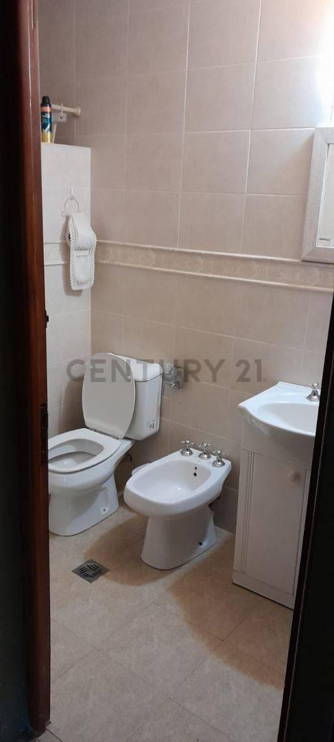 Casa a La Venta en Colastiné Norte, en Planta Baja Tenemos Pileta y Baño de Servicio. Una Ga. 3
