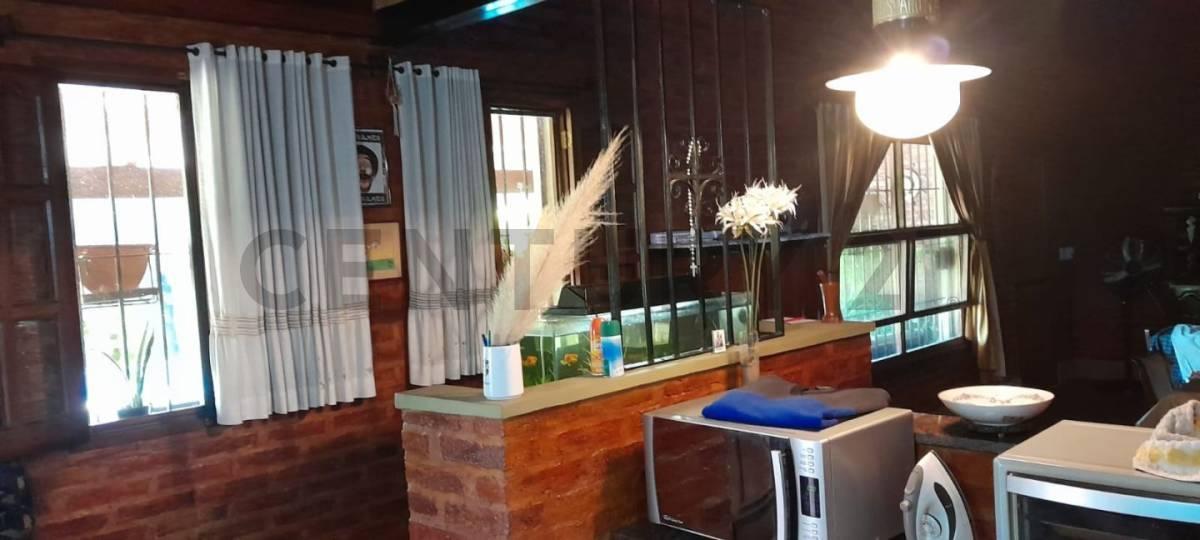 Casa a La Venta en Colastiné Norte, en Planta Baja Tenemos Pileta y Baño de Servicio. Una Ga. 4