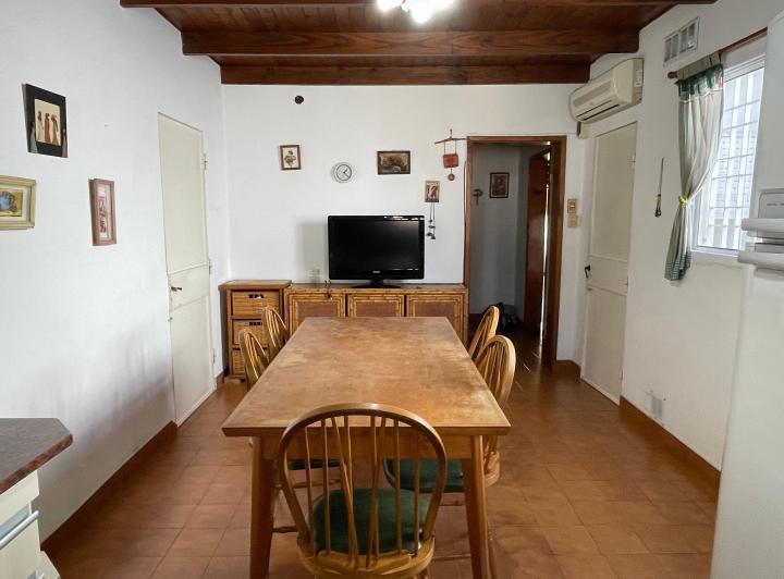 CASA AMPLIA 4 ambientes  Casacuberta al 5837 3
