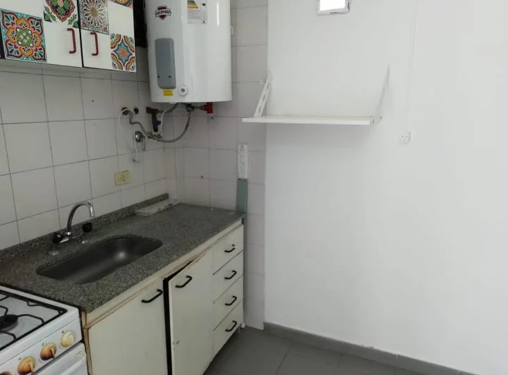 MONOAMBIENTE EN ALQUILER Av. Belgrano 4723 V. Dominico 5