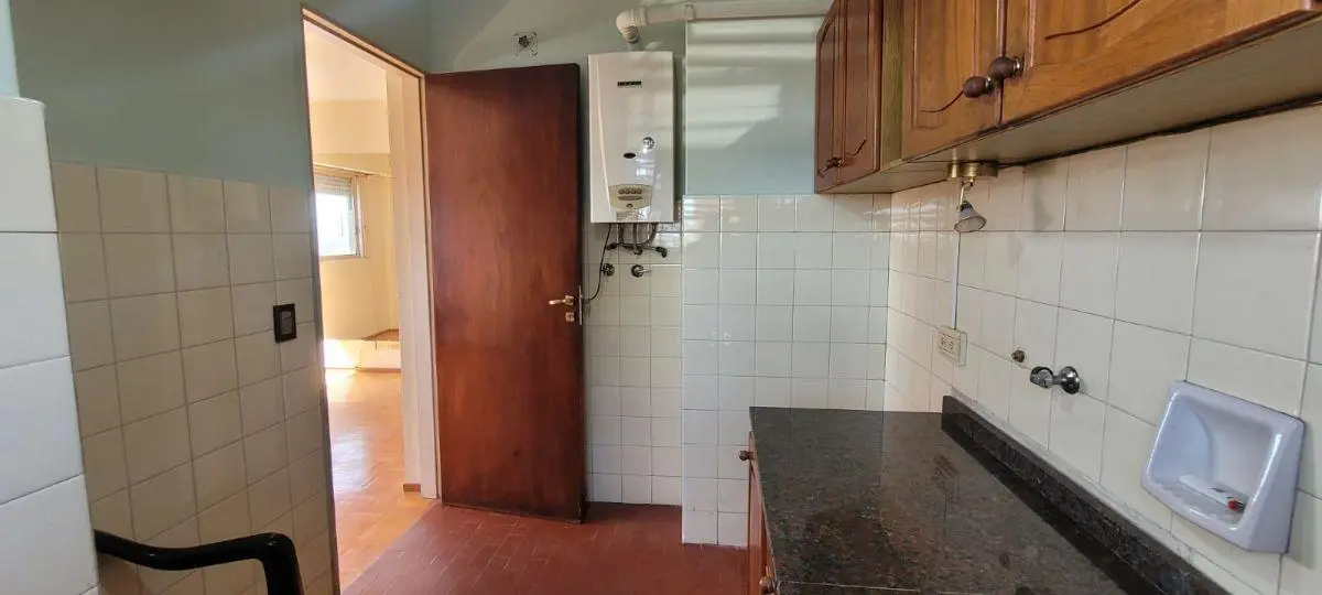 Monoambiente en venta y/o alquiler sobre Av. Mitre 4