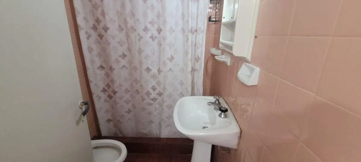 DEPARTAMENTO 2 Ambientes zona estacion Wilde ctro. 5