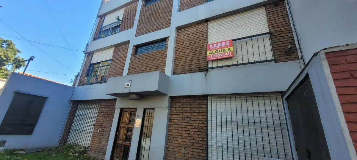 DEPARTAMENTO 2 Ambientes zona estacion Wilde ctro. 7