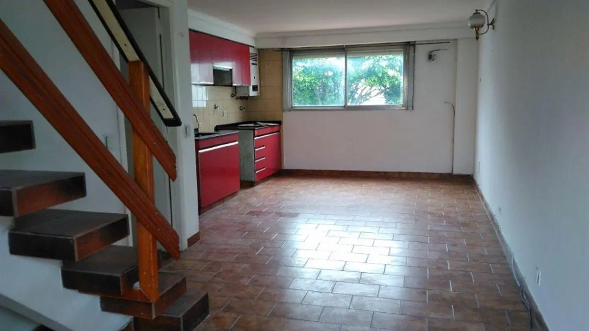 Departamento 3 ambientes tipo casa PH en planta alta SIN EXPENSAS 3