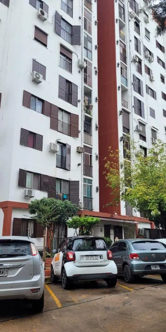 Departamento de 4 Ambientes en Complejo Las Flores al 1600 Wilde. torre 26 2