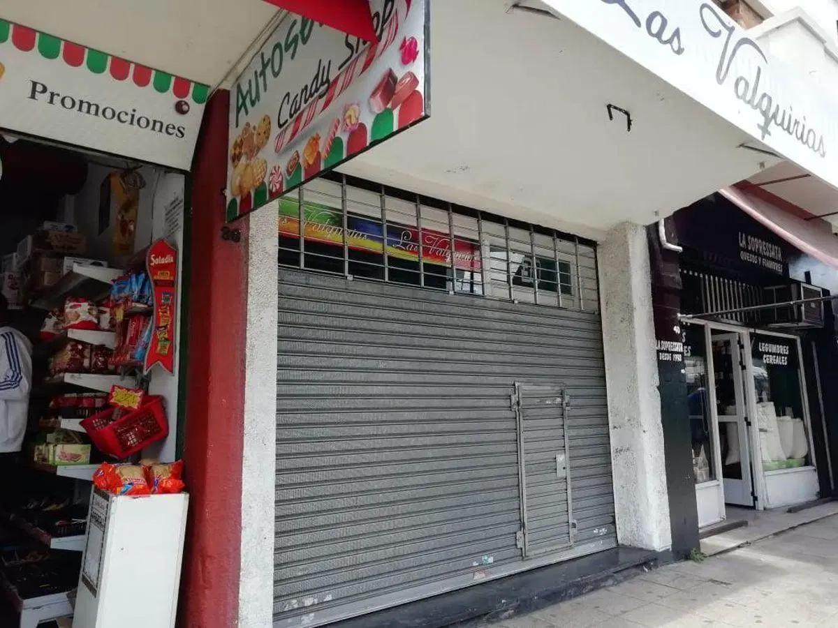 Local en alquiler F. Onsari 38 a mts. de Av. Mitre 4