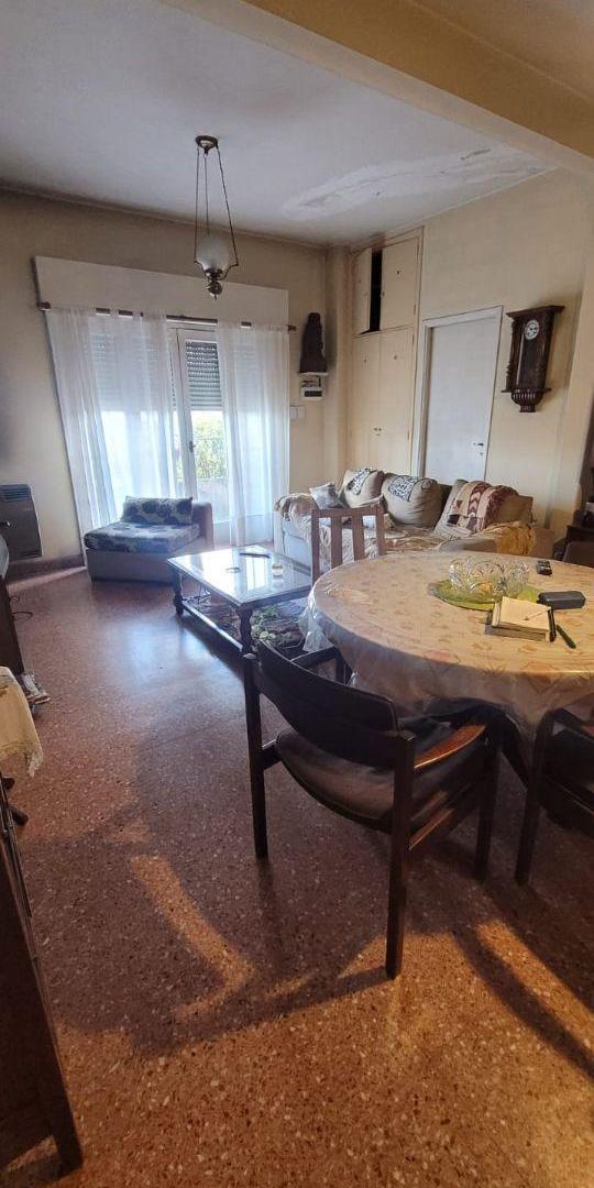 Foto de CASA EN PLANTA ALTA CON TERRENO, TERRAZA Y COCHERA en esquina., imagen 2