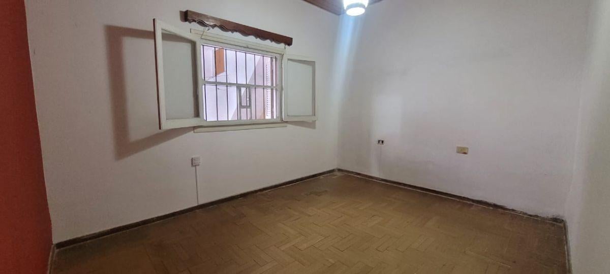 Foto de Casa de 70 m² con 2 dormitorios y fondo libre en alquiler en Wilde, imagen 5