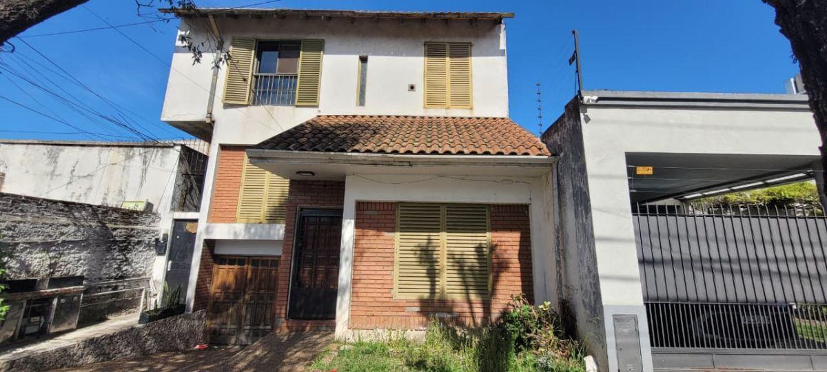 Foto de CASA PH EN VENTA 4 AMBIENTES CON COCHERA, imagen 2