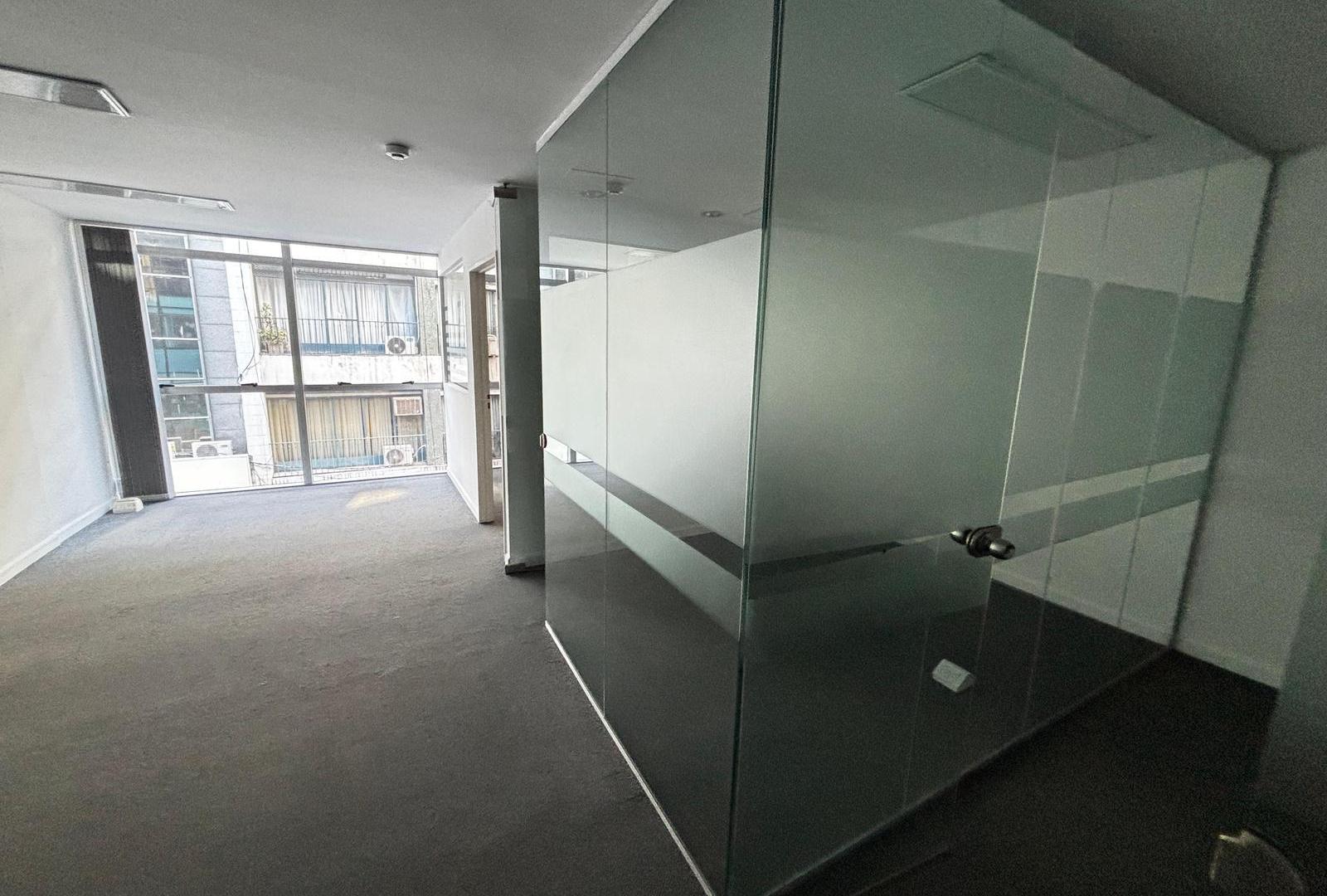 Foto de ALQUILER | Gral. Alvear | Centro | Oficina 125 m² | Premium Seguridad, imagen 1