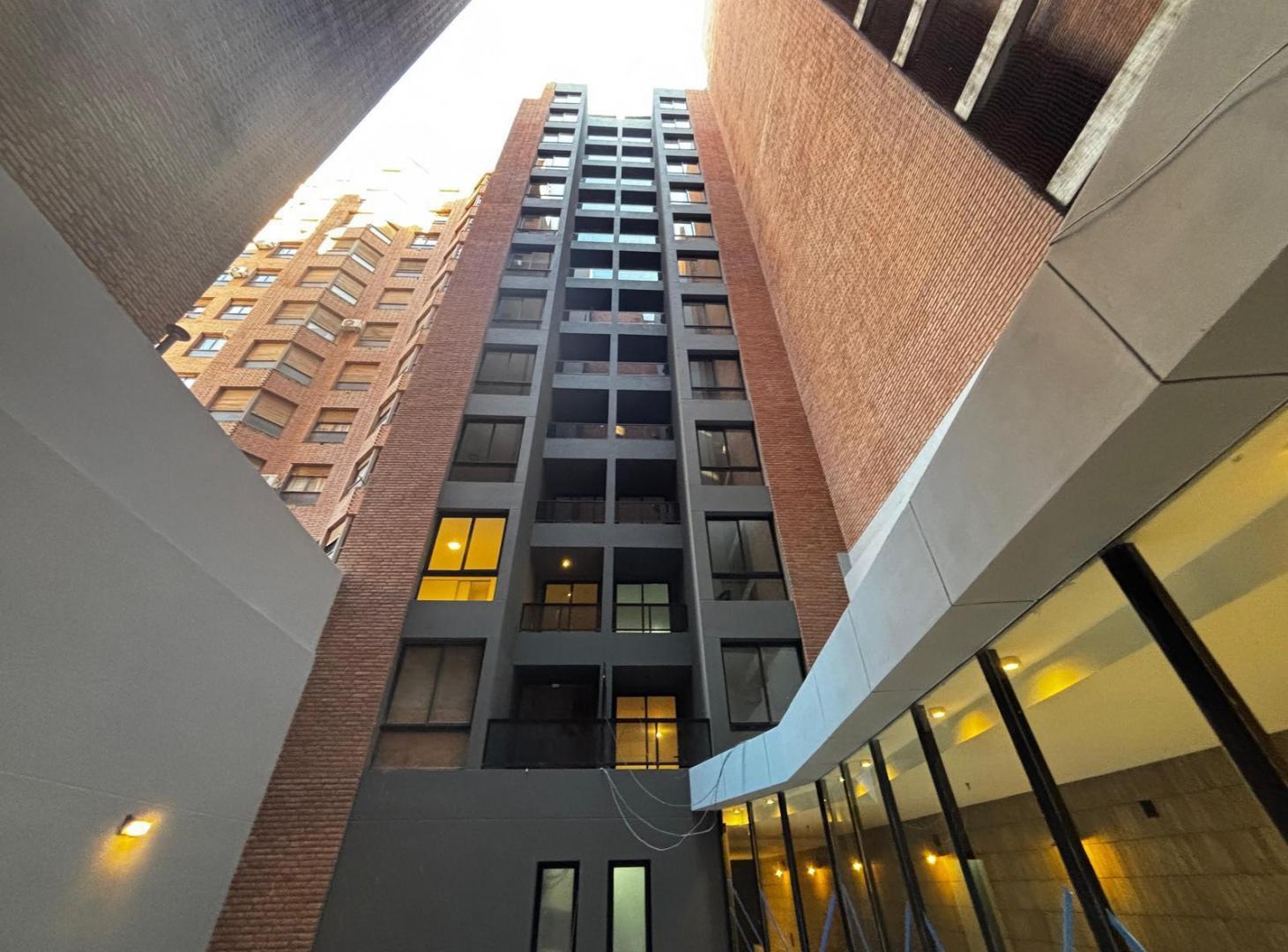 Foto de ALQUILER: Bv. Illia | B° Nueva Córdoba | 1 Dorm | Patio y Asador, imagen 4