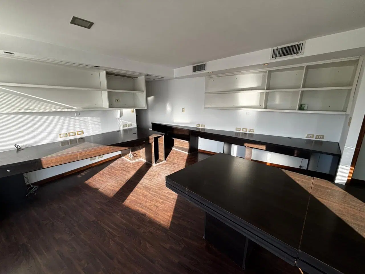 ALQUILER | OFICINA | CERRO DE LAS ROSAS | 40 m²   KITCHENETTE | PISO 1 4