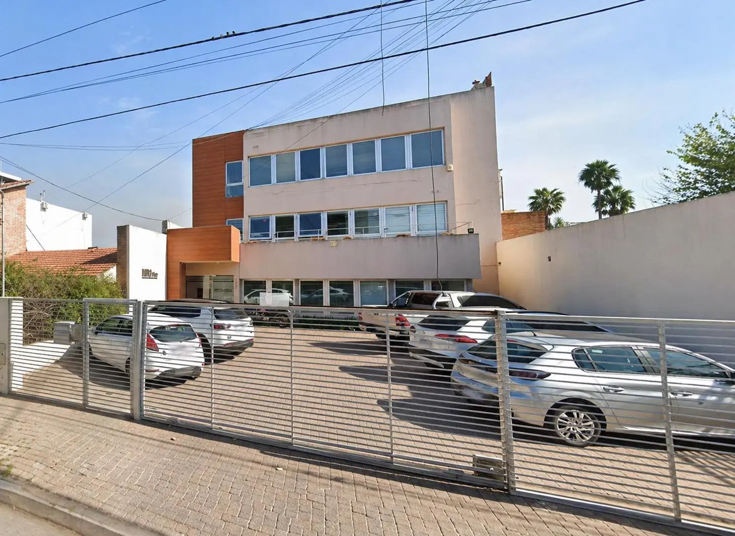 ALQUILER | OFICINA | CERRO DE LAS ROSAS | 40 m²   KITCHENETTE | PISO 1 2