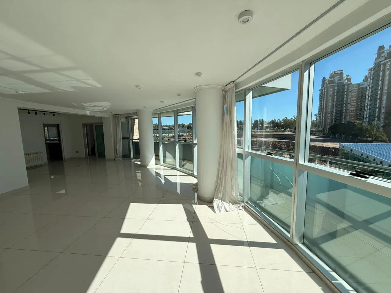 ALQUILER | 3 DORMITORIOS | Alto Villasol Torre Uritorco | Zona Norte | Amenities y Seguridad 24 hs 2