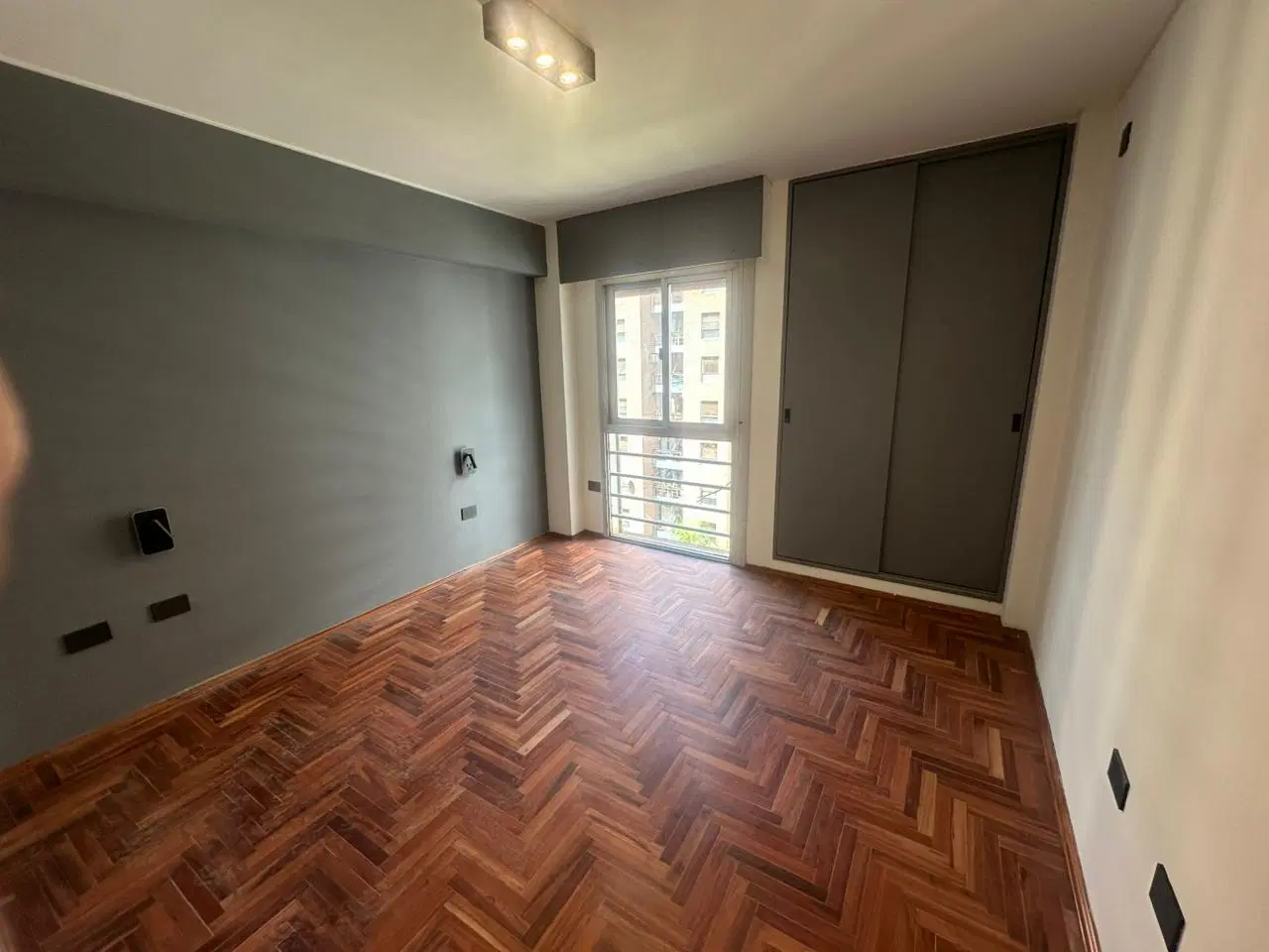 VENTA | Obispo Salguero | B° Nueva Córdoba | Piso 7 | 2 Dorm | Reciclado Balcón 4
