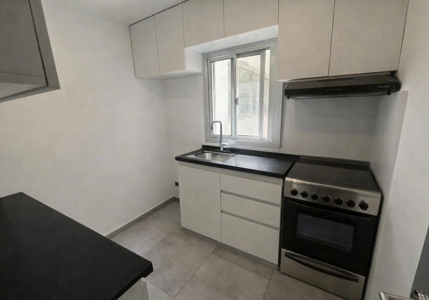 VENTA | Obispo Salguero | B° Nueva Córdoba | Piso 7 | 2 Dorm | Reciclado Balcón 3