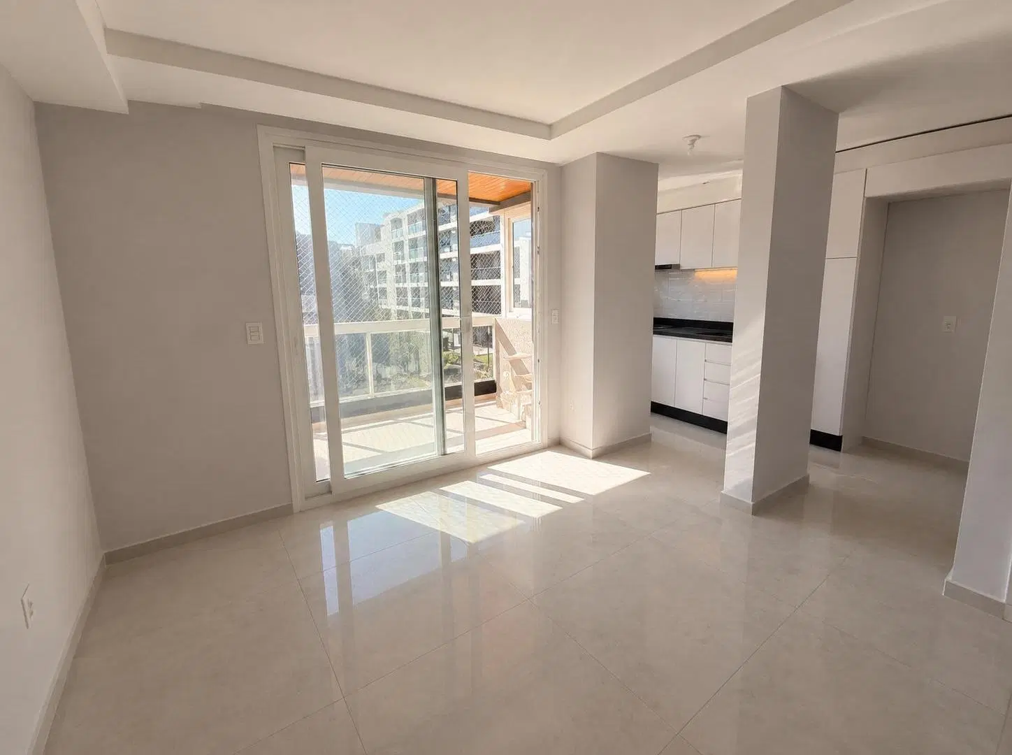 ALQUILER | 2 Dormitorios | Chateau Carreras | 2 Cocheras Balcón con Asador 2
