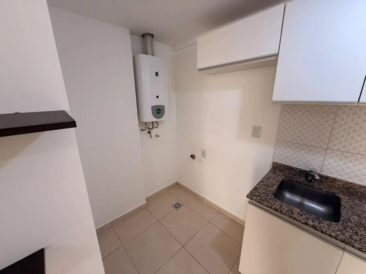 ALQUILER | Av. Vélez Sarsfield | Nueva Córdoba | 1 Dorm, balcón, pileta, SUM 1