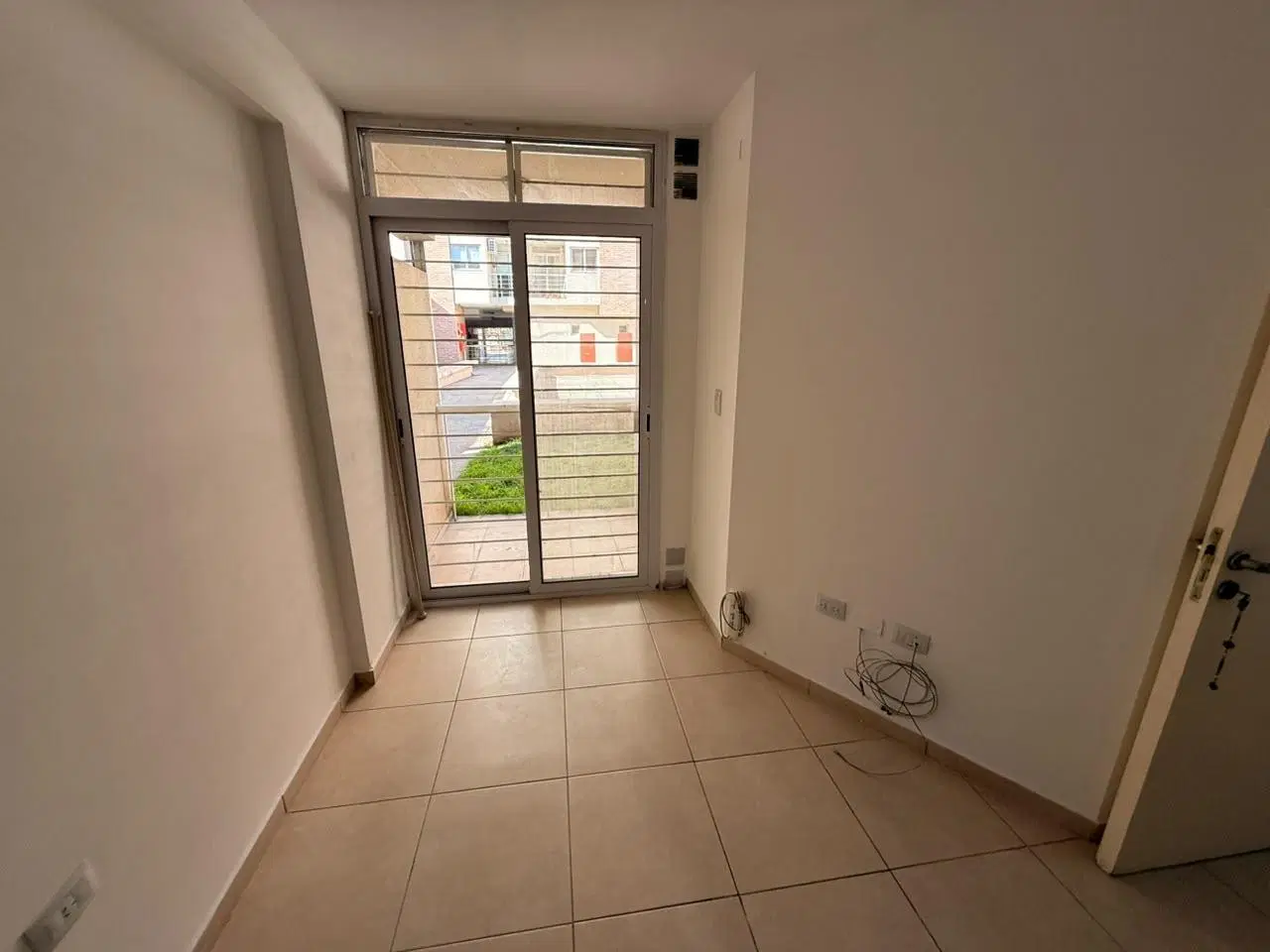 ALQUILER | Av. Vélez Sarsfield | Nueva Córdoba | 1 Dorm, balcón, pileta, SUM 3