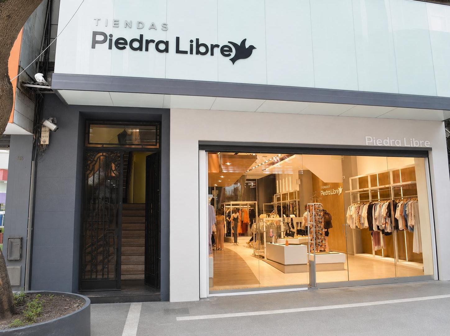 Foto de ALQUILER | RIVERA INDARTE | PEATONAL CENTRO | VIDRIEDA Y DOS NIVELES, imagen 1