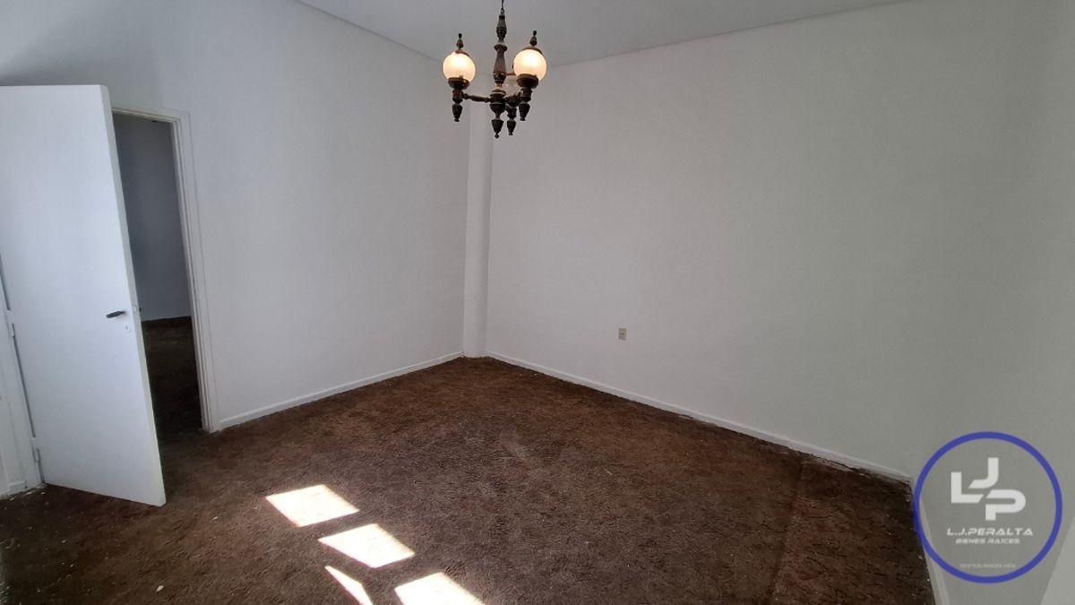 Foto de EN VENTA PH TIPO CASA 3 AMBIENTES EN PB COMPLETA CON COCHERA Y PATIO, imagen 5