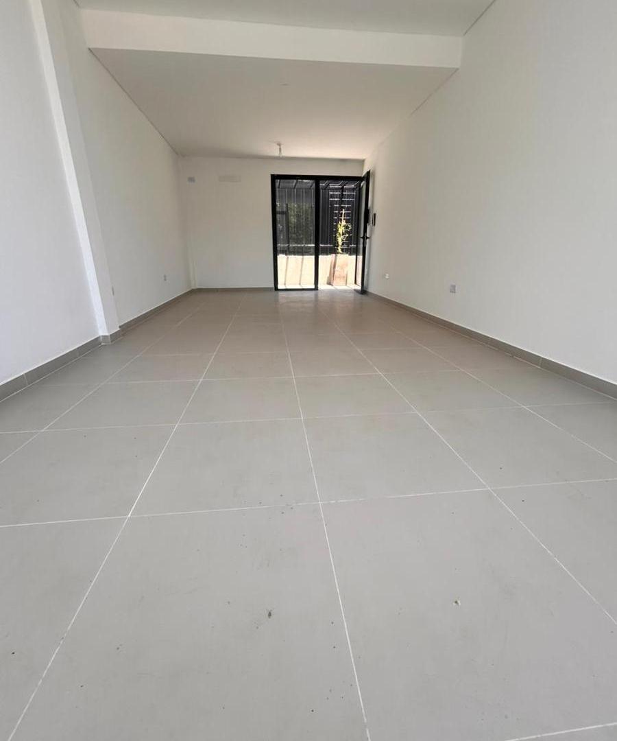 Foto de Oficinas en venta en complejo Multibox, camino del Peru al 600, imagen 4
