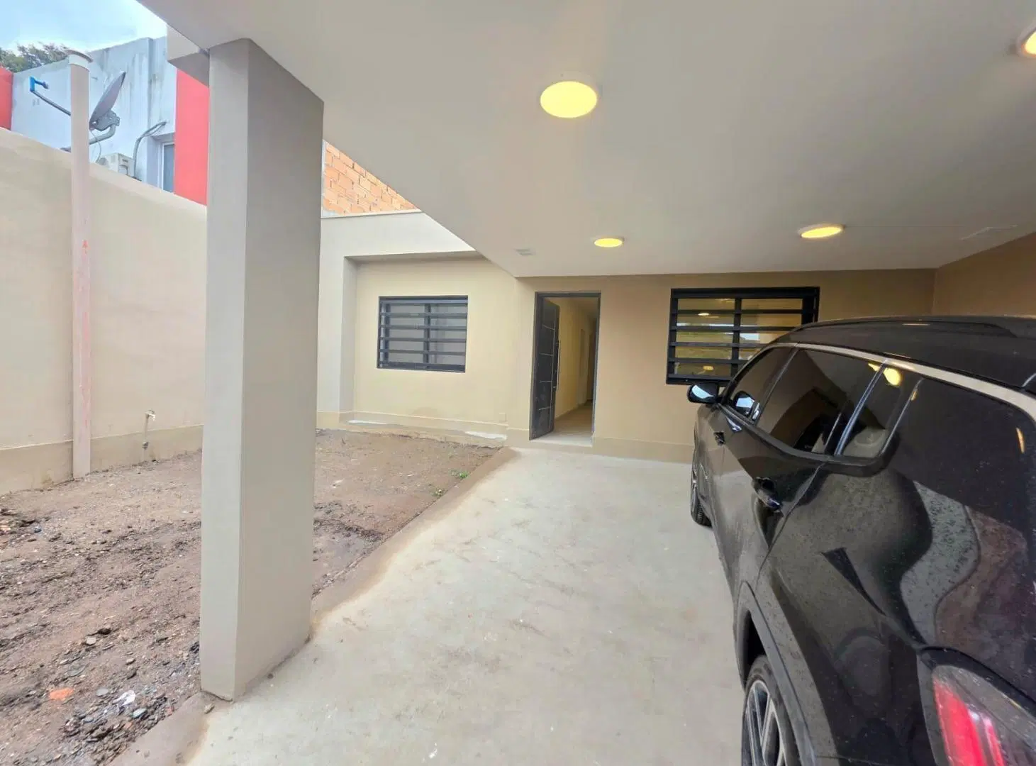 Casa a estrenar 3D, Belisario Roldan 1ra cuadra alt Av Mate de Luna 4100. zona parque Guillermina 5