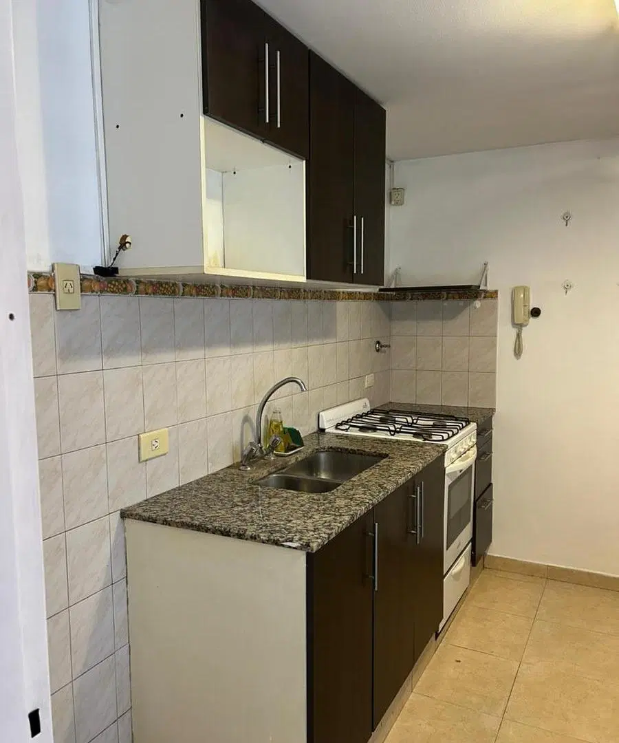 Departamento en Alquiler 1D en Lavalle al 900 3