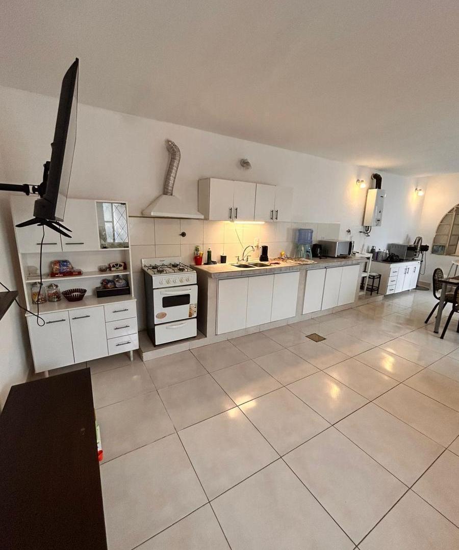 Foto de Casa en alquiler Pasaje uriarte, altura colón 400, imagen 5