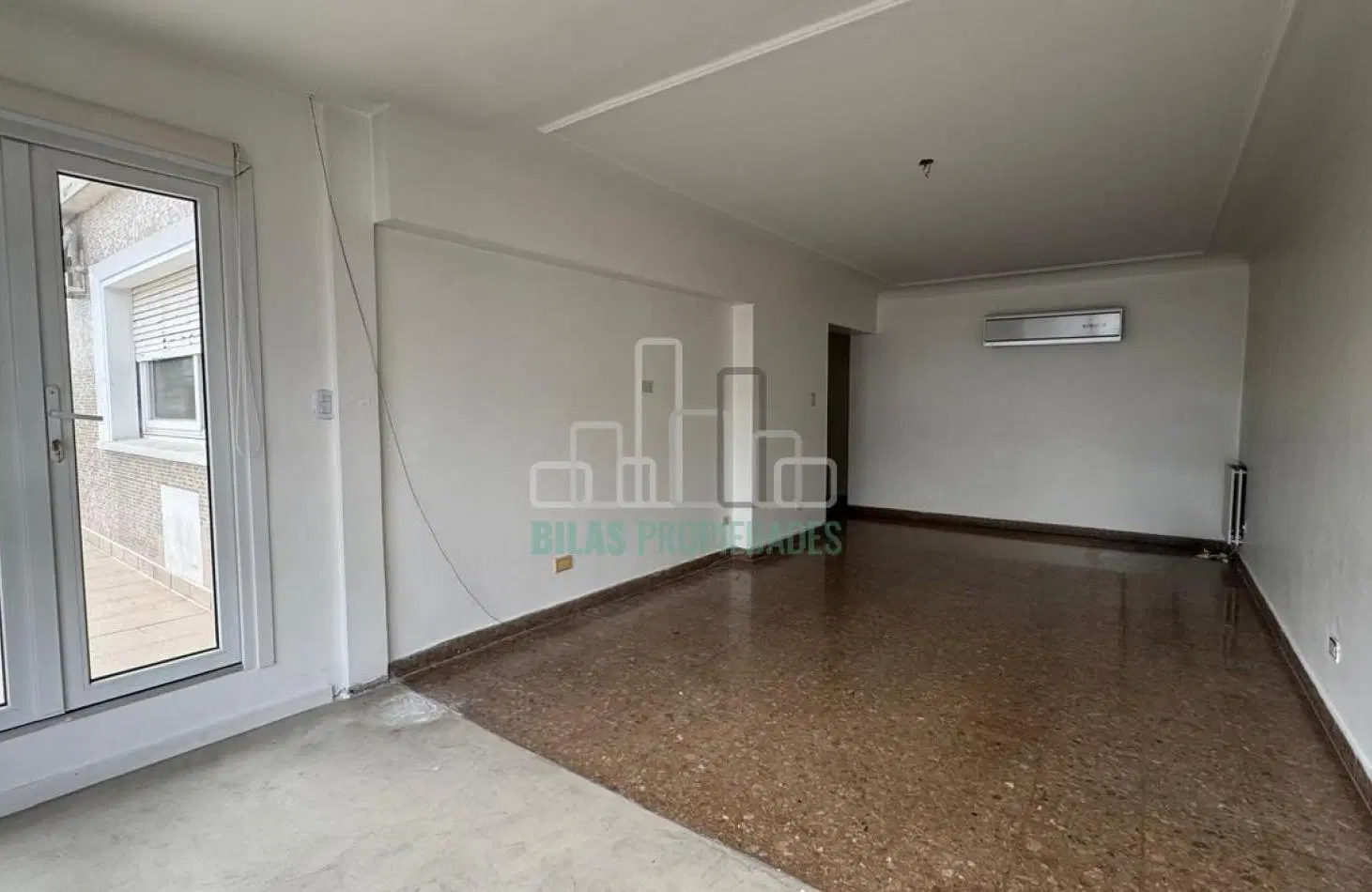 VENTA EXCLUSIVO PISO ENTERO DE 3 AMBIENTES CON TERRAZA Y PARRILLA PROPIA EN VILLA CRESPO 1
