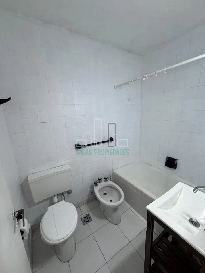 ALQUILER 2 AMBIENTES CON PATIO EN ALMAGRO 5