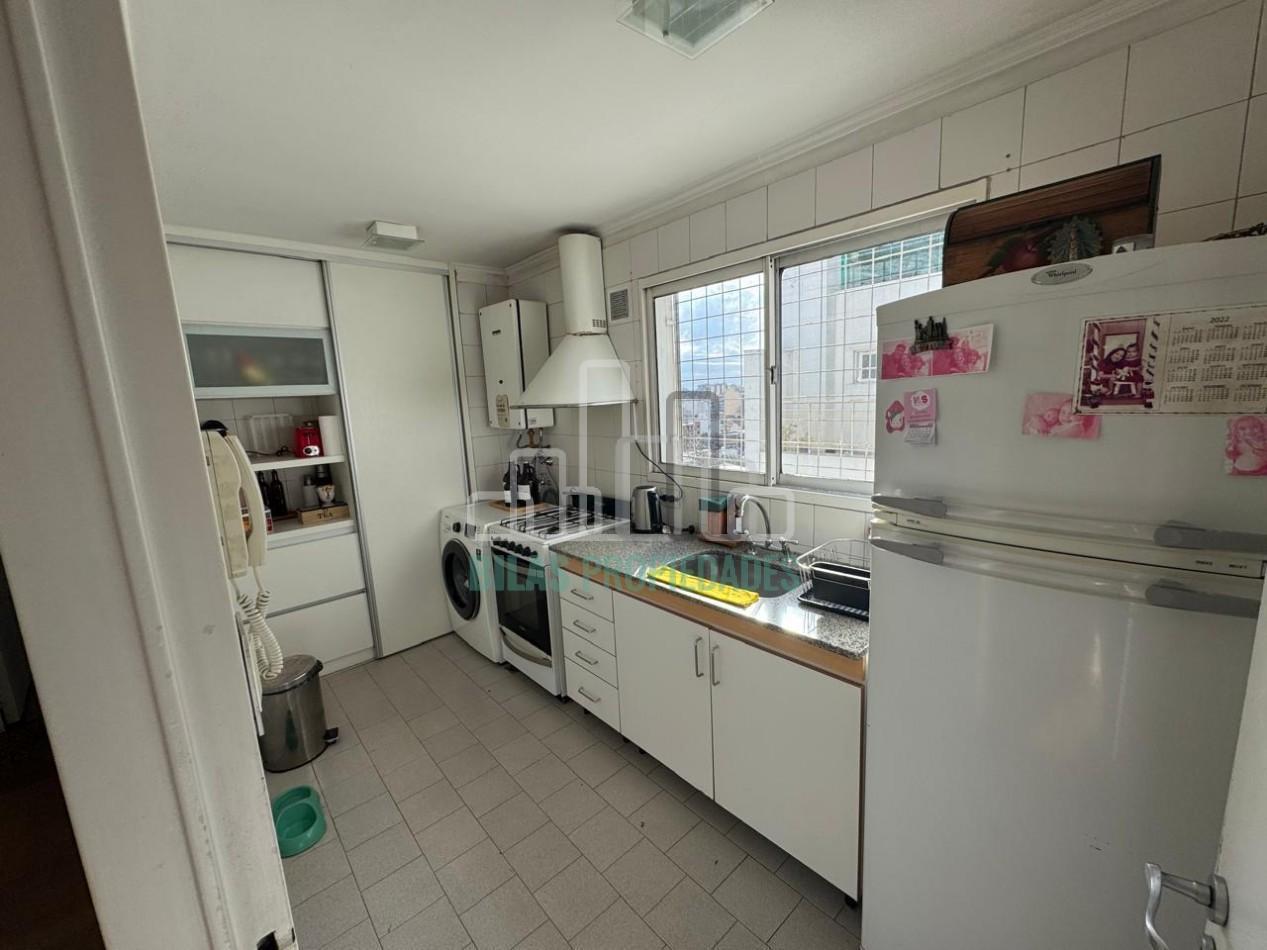 Foto de VENTA 3 AMBIENTES CON COCHERA Y BAULERA - PISO 11 AL FRENTE CON VISTA, imagen 2