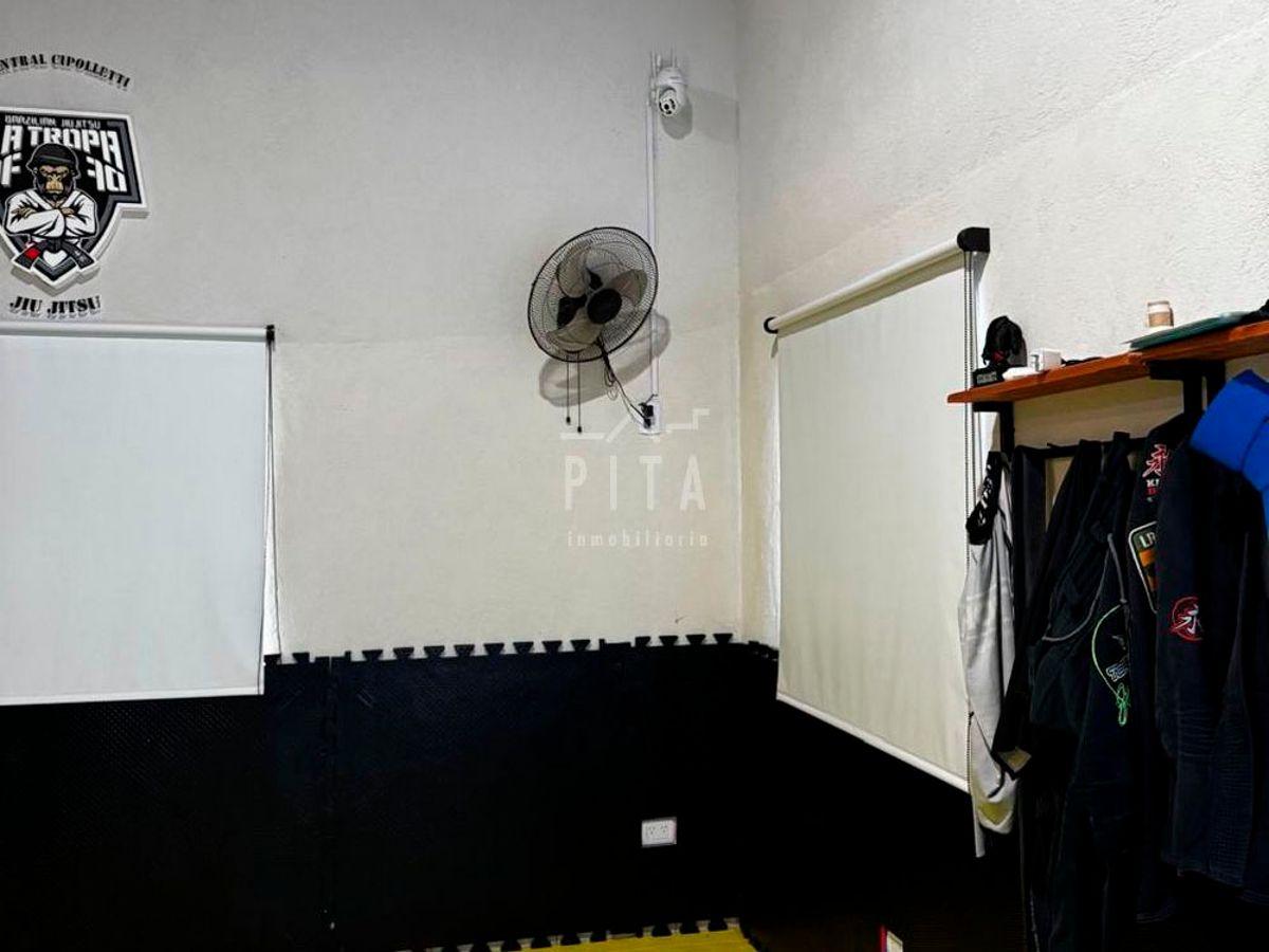 Foto de Local comercial de 107 m² en alquiler en Cipolletti, imagen 5