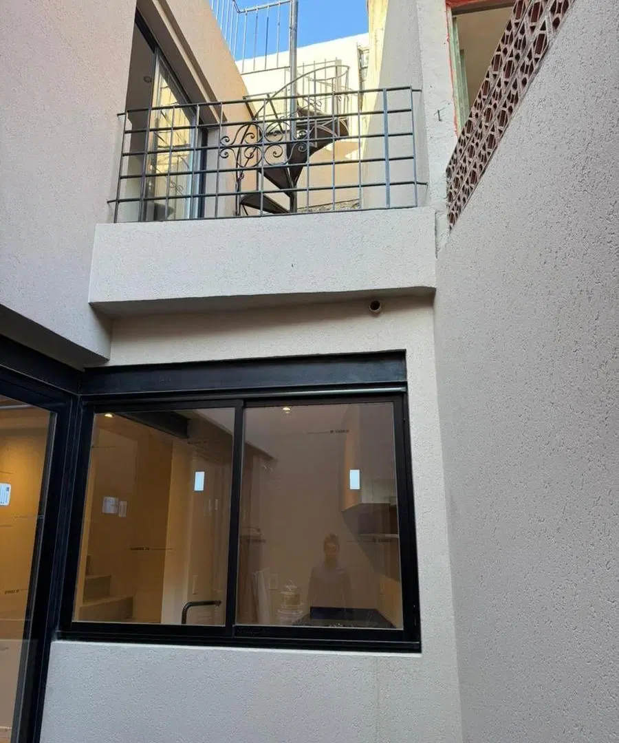 Casa de pasillo duplex, 1 dormitorio (no PH) totalmente reciclado, Abasto 2
