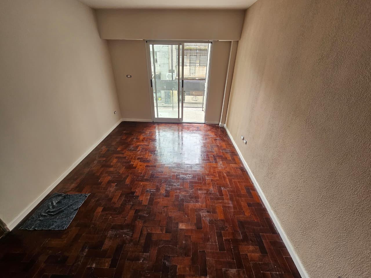 Foto de VENDE MONOAMBIENTO CON BALCON Y PATIO - RECICLADO 100%, imagen 1