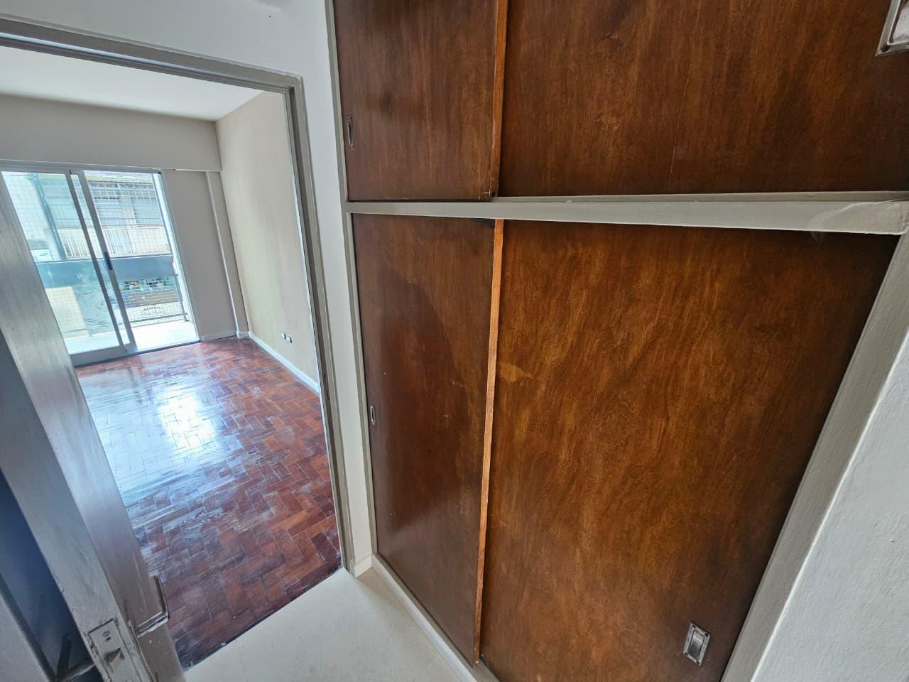 Foto de VENDE MONOAMBIENTO CON BALCON Y PATIO - RECICLADO 100%, imagen 5