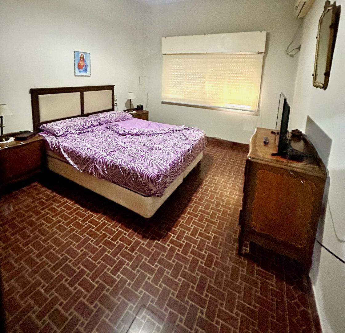 Sánchez Bustamante 1300, Casa, 3 dorm, Excelente Ubicación.