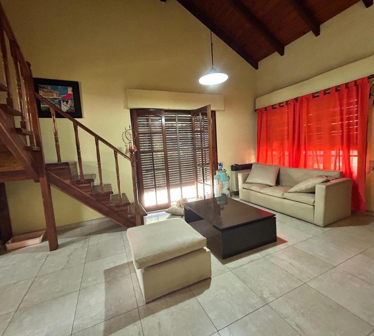 Viamonte 100, Baigorria, Casa 3 Dorm. + Depto 1 Dorm. 3