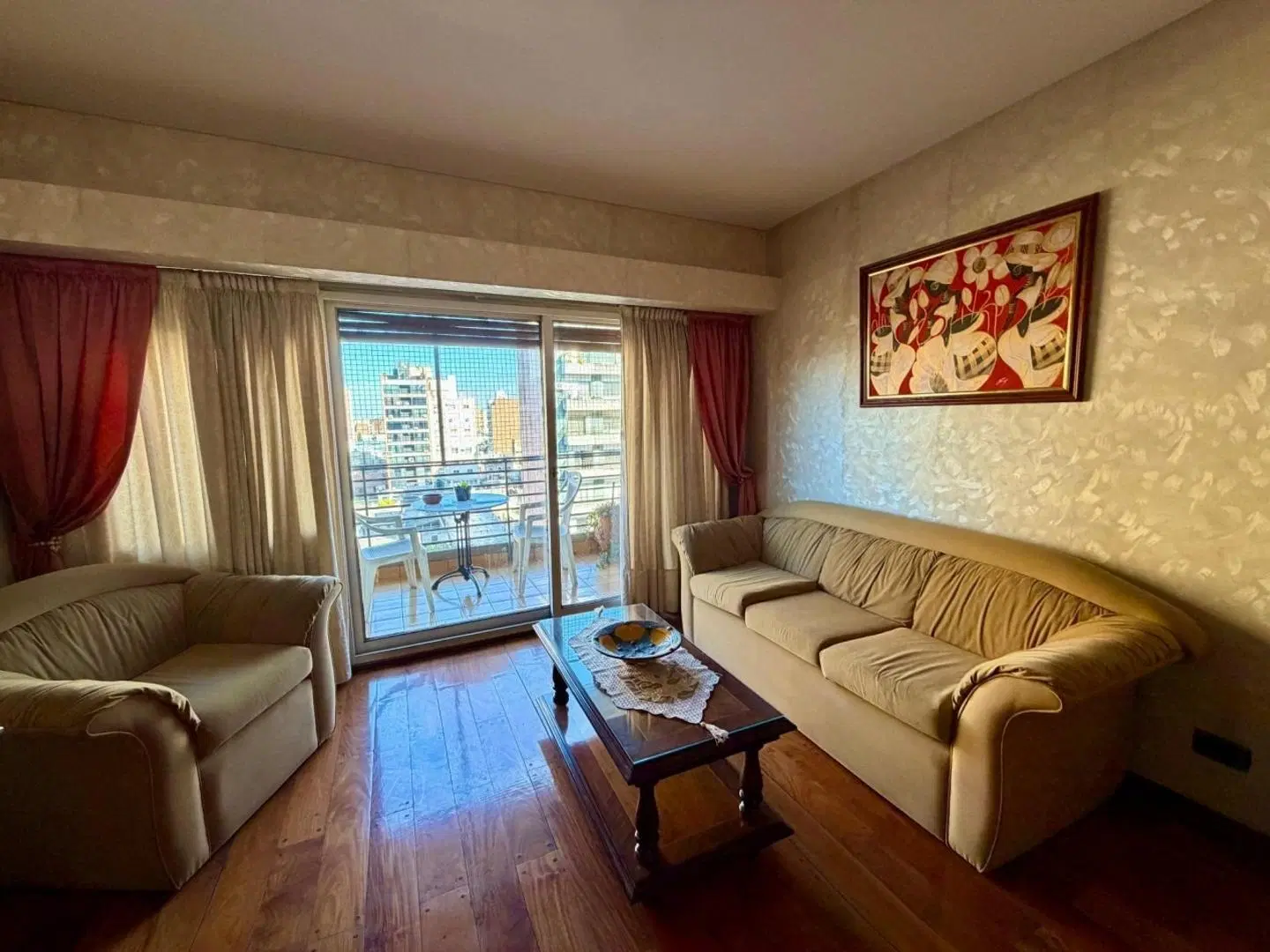 DEPARTAMENTO DE 3 DORMITORIOS, FRENTE, COCHERA Y AMENITIS, 3