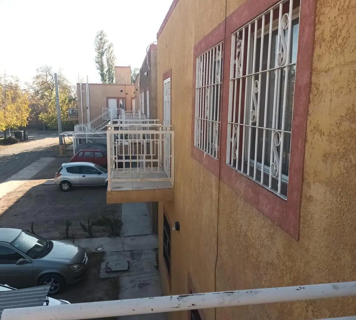2 Dorm. Consorcio Crear 18. Rep. Del Libano al 4300 oeste. 3