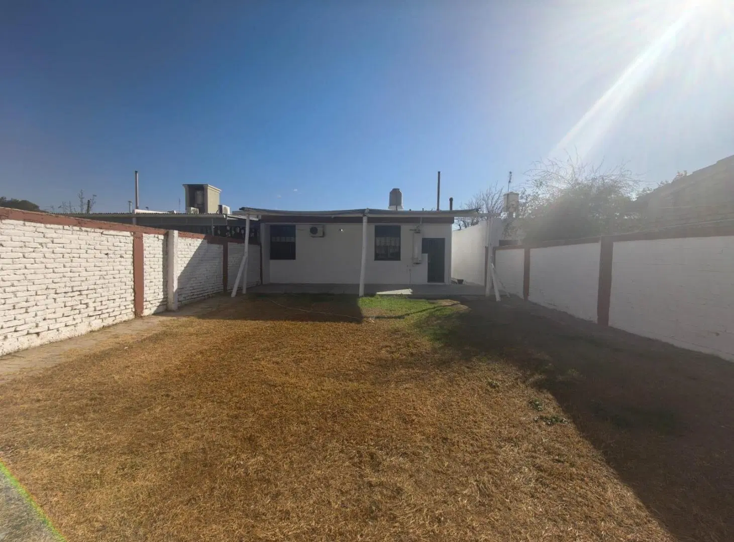 Casa Bº Mendoza. Pedro Cobos 4560(s). 2