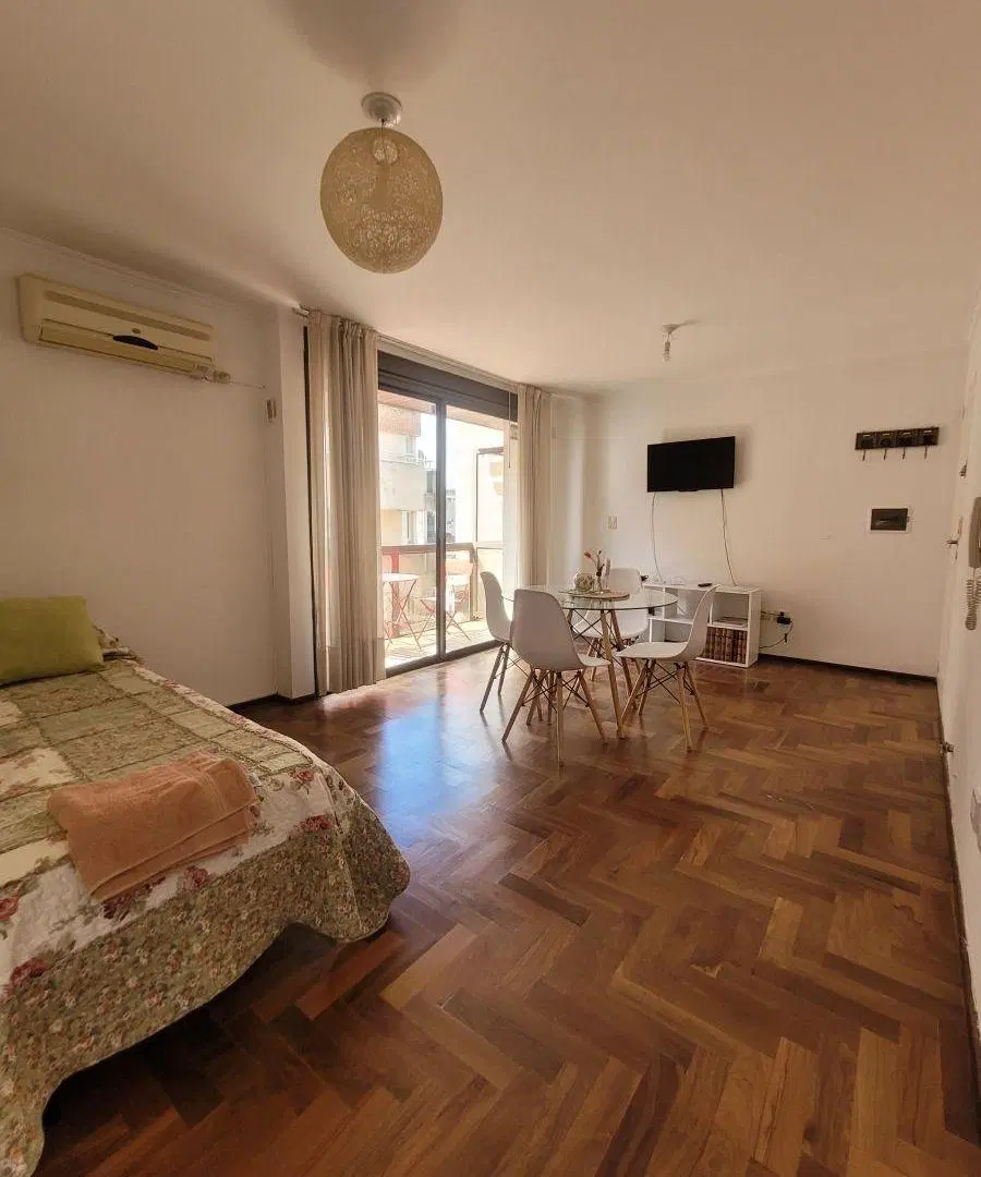 A metros de todo: departamento luminoso de 1 dorm y medio en Nueva Córdoba 1