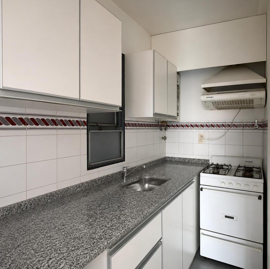 Foto de Dpto 1 dormitorio Lugones 200 - Vista al Parque Sarmiento, imagen 5