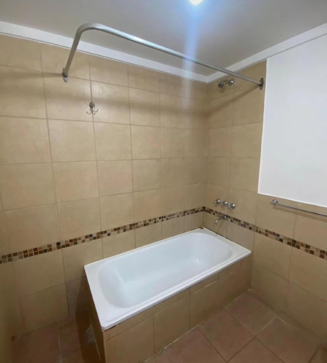 Venta Departamento 2 Ambientes con Balcón 4