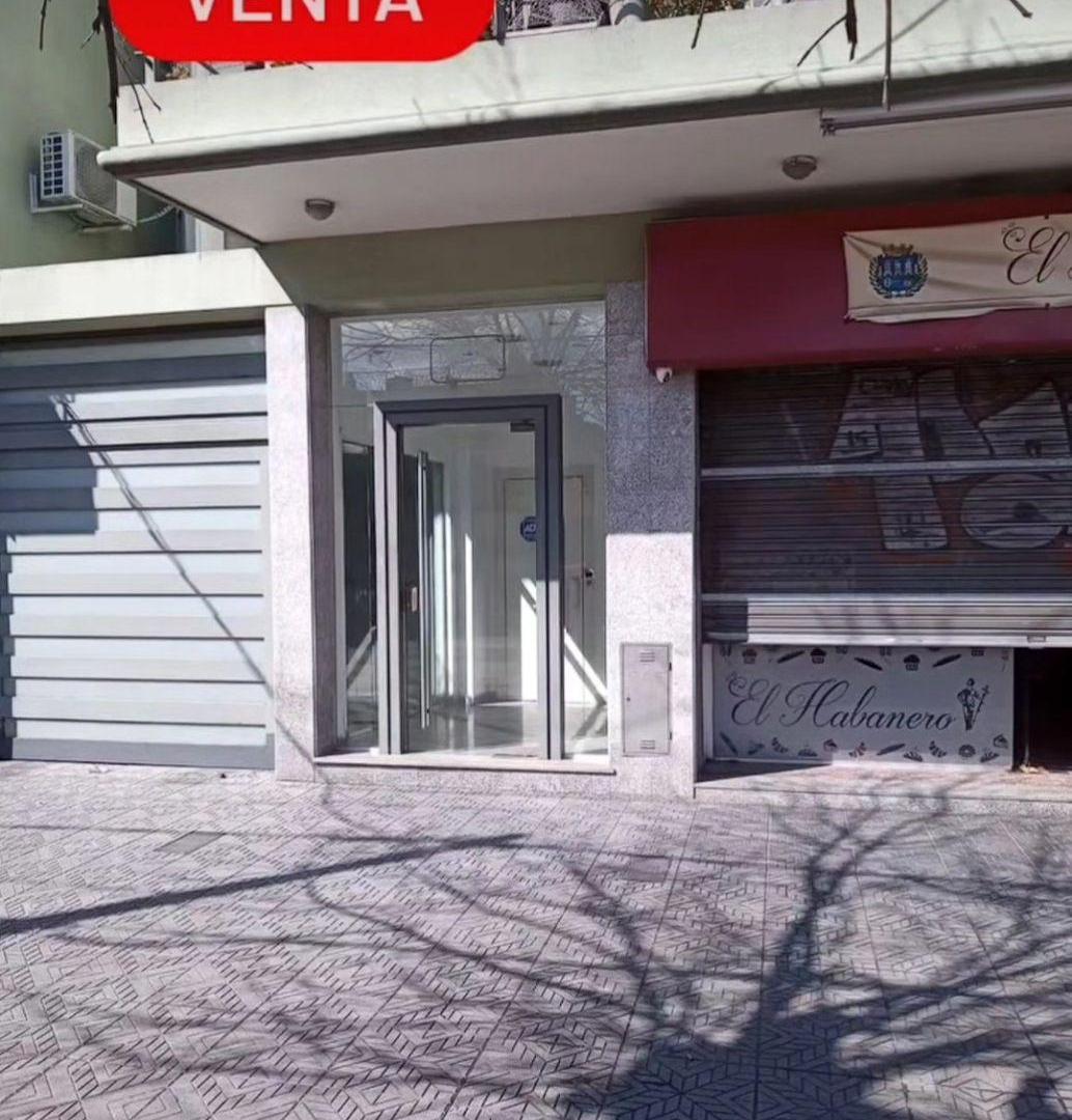 Venta Departamento de 3 ambientes con balcón aterrasado