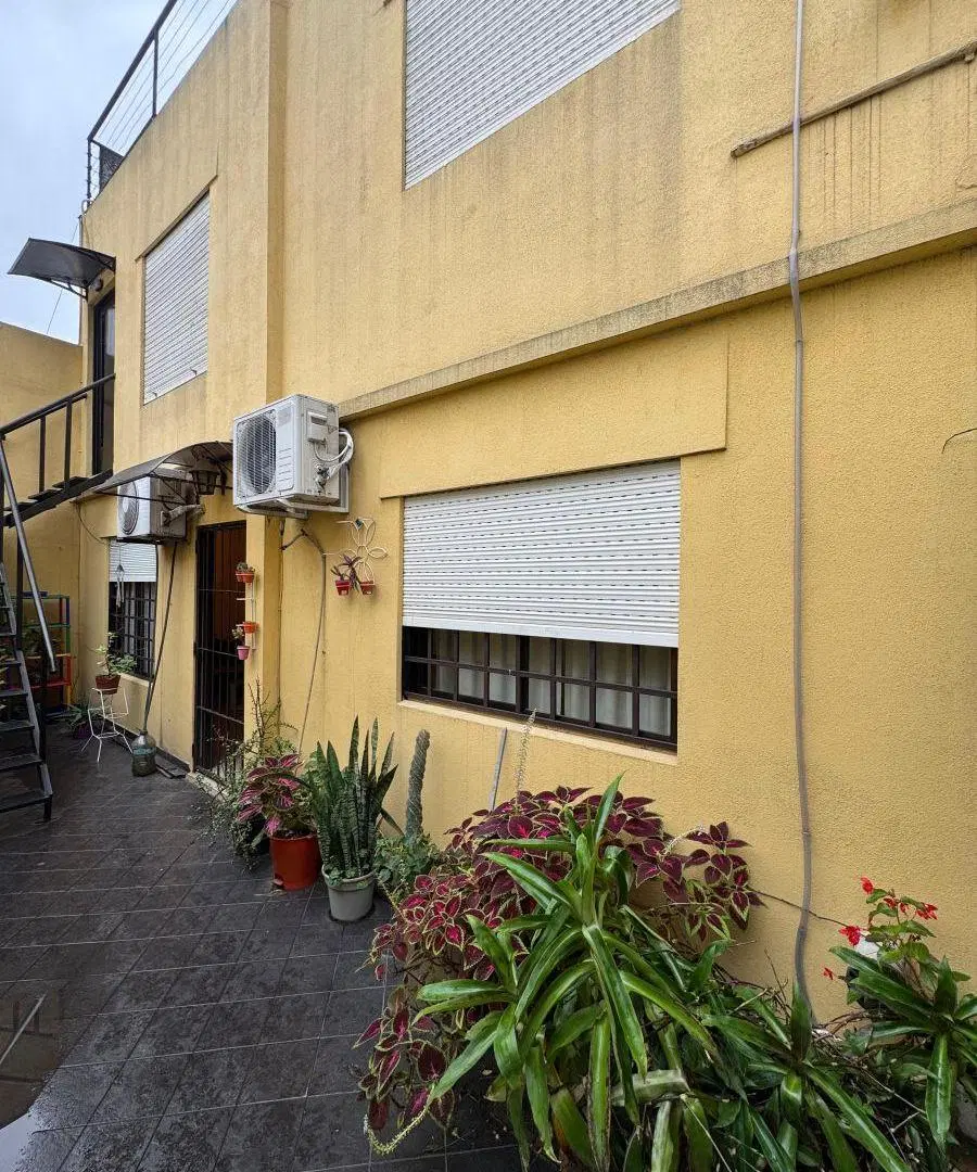 Venta PH de 3 ambientes con patio 1