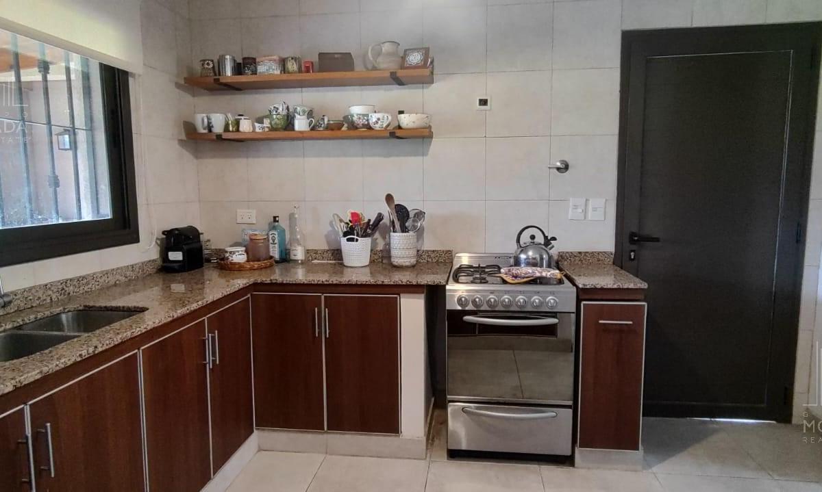 Casa en GRAn lote en Venta, 3 dormitorios en Segundas Colinas APTO CREDITO