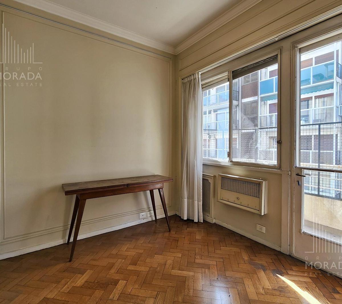 Venta Departamento Semipiso 5 Amb. con Baulera en Recoleta 2